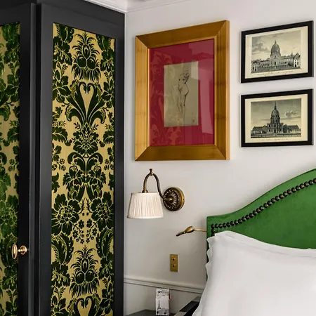 Отель La Chambre Du Marais Париж