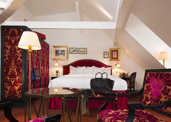 Hotel La Du Marais 4*