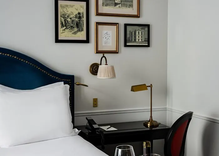 La Chambre Du Marais Hotel